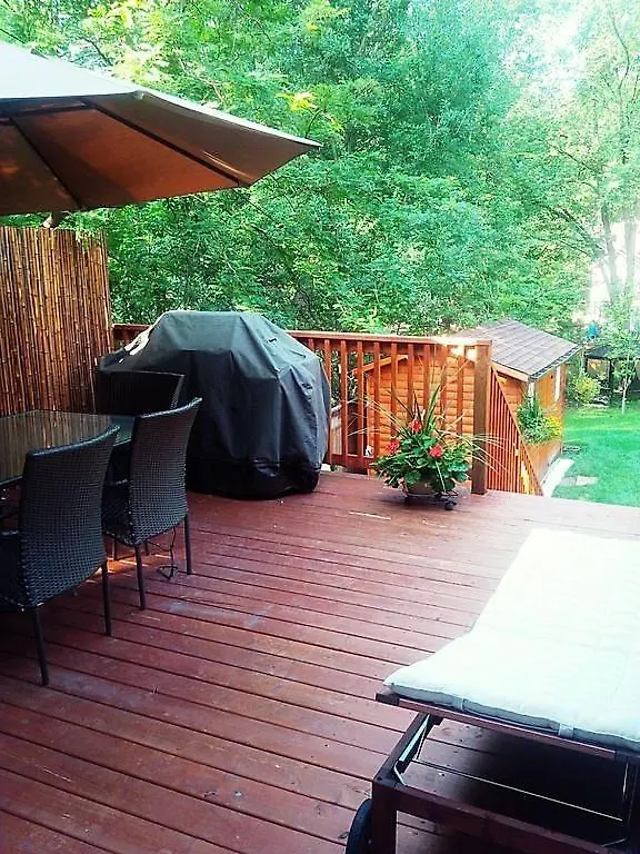 Luxury Home - Upper Toronto Beaches Guest house