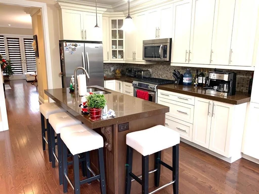 Luxury Home - Upper Toronto Beaches 0*,